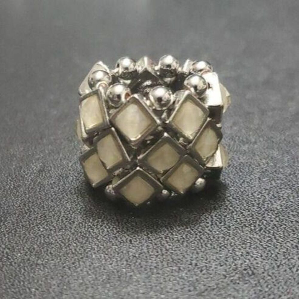 **Sale** Silver tone cream ring stretch tiny geometric